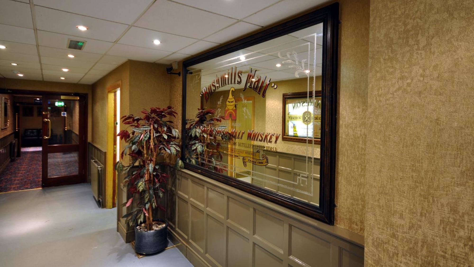 Royal Court Hotel Portrush Εξωτερικό φωτογραφία