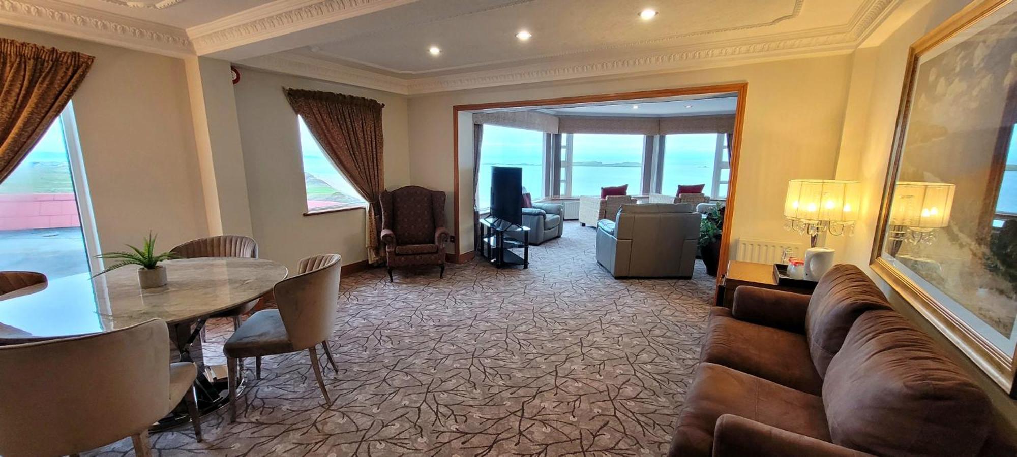 Royal Court Hotel Portrush Εξωτερικό φωτογραφία