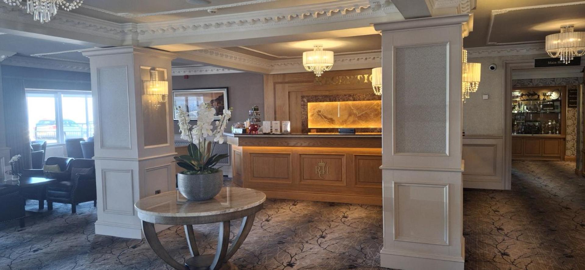 Royal Court Hotel Portrush Εξωτερικό φωτογραφία